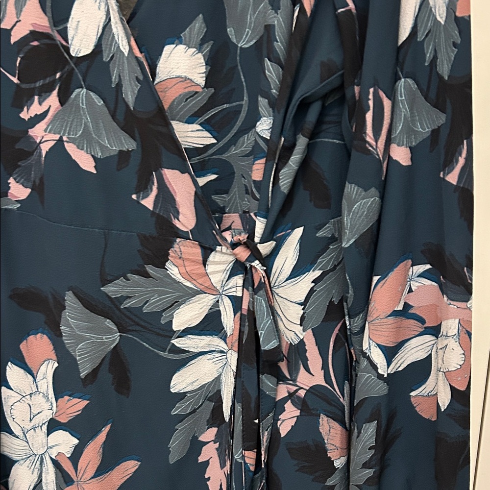 City Chic Navy Floral Long Sleeve Dress - Picture 4 of 7